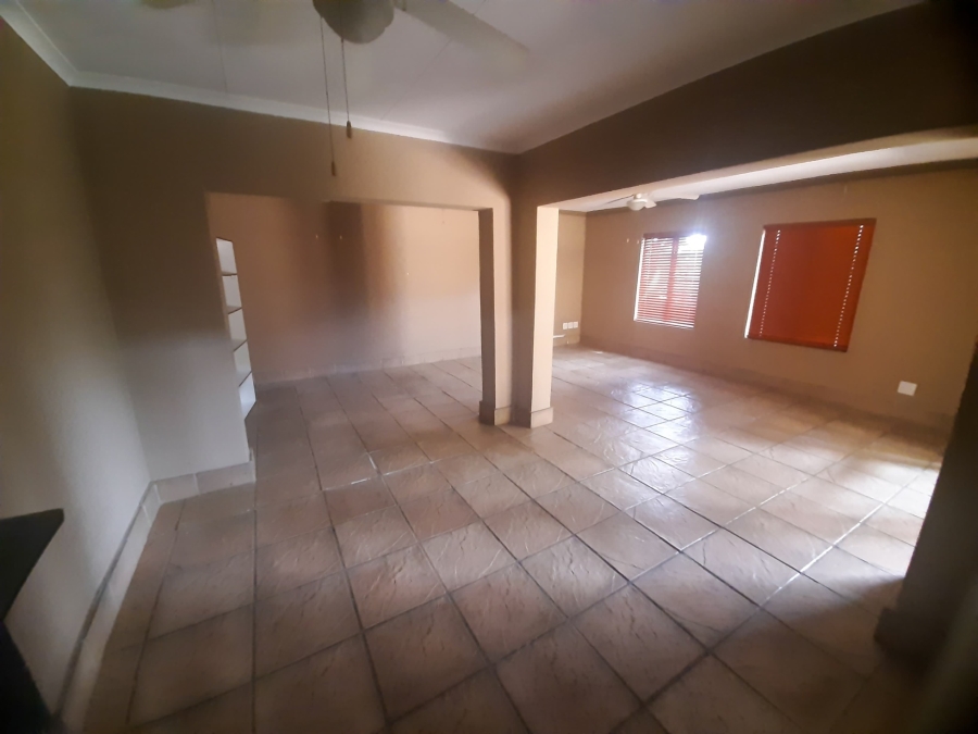 3 Bedroom Property for Sale in Waterval East North West